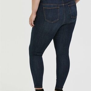 TORRID mid rise jeans size 18R like new